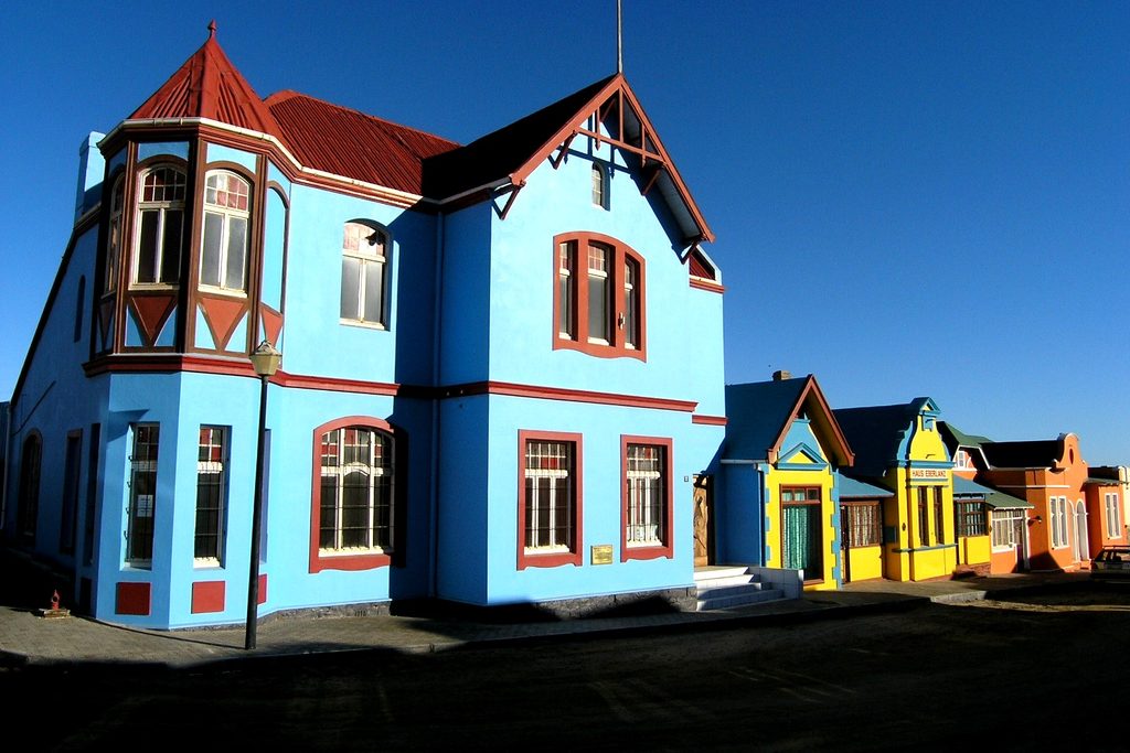 Kolmanskop and Lüderitz: Namibia's Desert Ghost-Town Coast