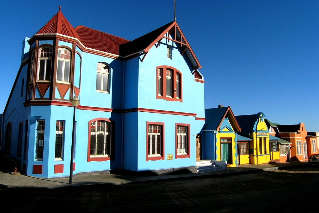 Kolmanskop and Lüderitz: Namibia's Desert Ghost-Town Coast
